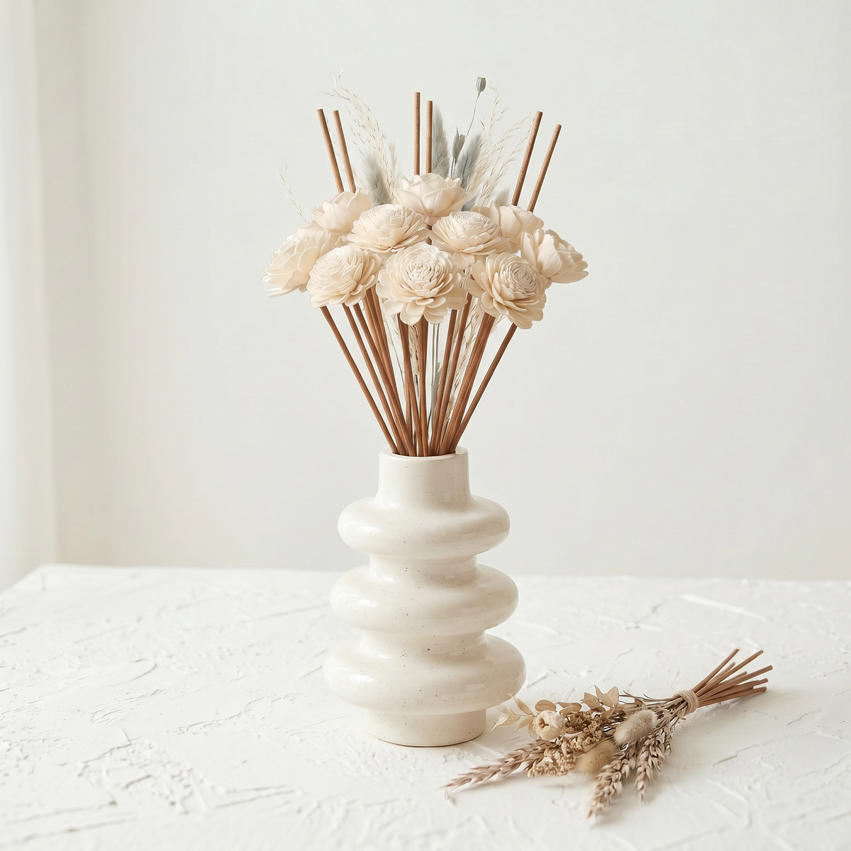 Stacked Bubble Vase & Dried Botanical Gift Set