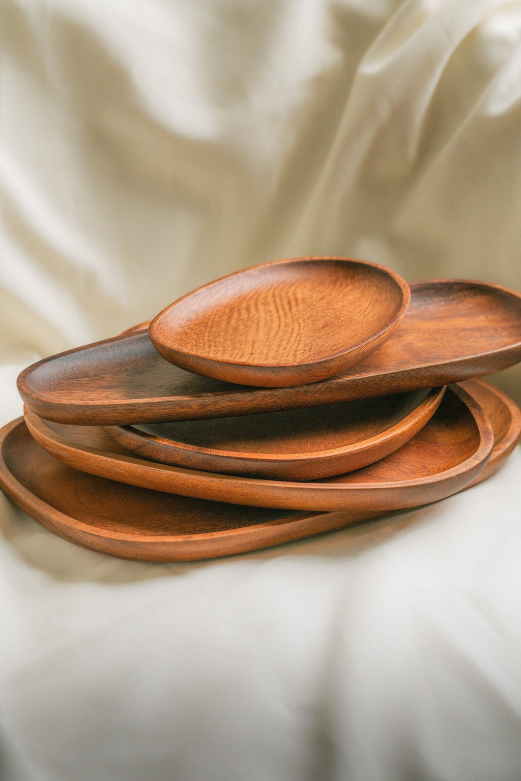 Acacia Wood Serving Plate Set