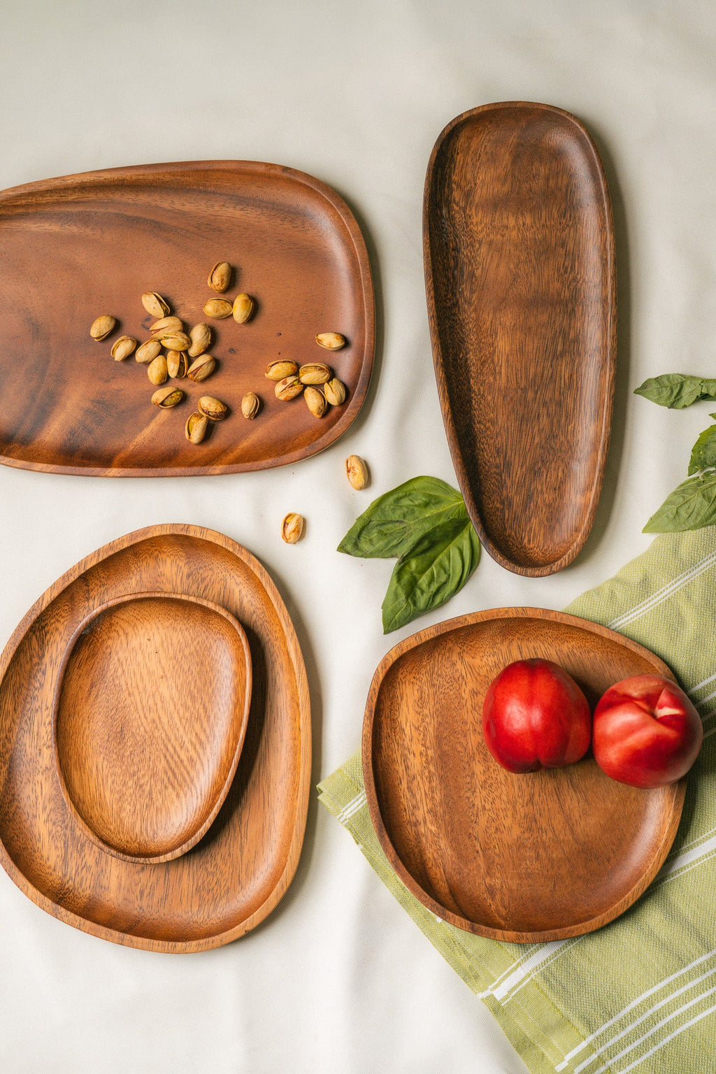 Acacia Wood Serving Plate Set